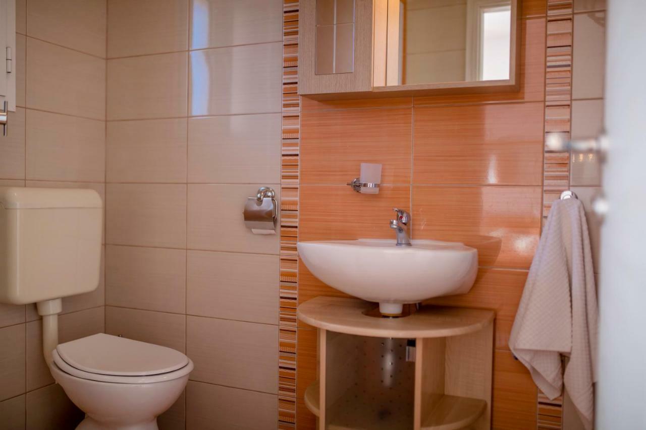 Lili Rab Apartman Rab Town Kültér fotó