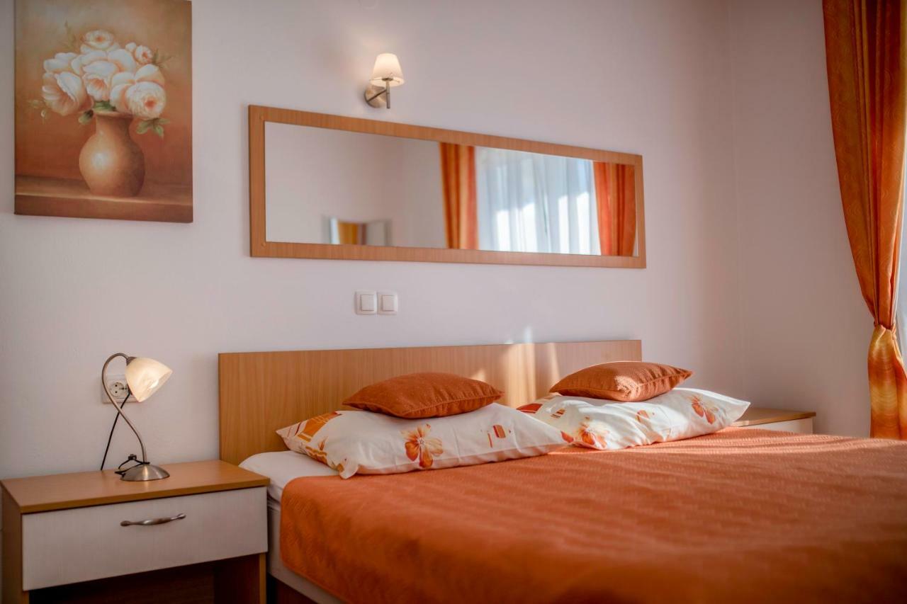 Lili Rab Apartman Rab Town Kültér fotó
